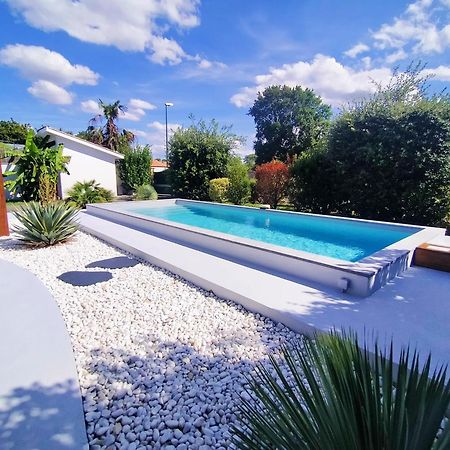 Gite Avec Piscine Et Espace Bien-Etre Partages Entre Bordeaux Et Lacanau Ocean (Adults Only) Brach Екстер'єр фото